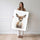Poster Biche - Douceur pastel pour une chambre de petite fille — Vierge - poster-femme-debout — passe-partout blanc