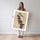 Poster Bonsaï japonais - L'arbre zen aux traits d'encre — Vierge - poster-femme-debout — passe-partout blanc