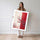 Poster Cerisier en hiver - Bourgeons rouges et brume japonaise — Vierge - poster-femme-debout — passe-partout blanc