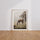 Poster Cheval brun - Douceur d'un matin à la campagne — Vierge - living-room — passe-partout blanc