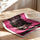 Poster Couronne d'épines - Manifeste street art rose magenta — Vierge - poster-enroullé — passe-partout blanc