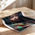 Poster Femme africaine - Portrait royal aux couleurs vibrantes — Vierge - poster-enroullé — passe-partout blanc
