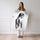 Poster Femme de dos - Nu épuré au crayon et fusain — Vierge - poster-femme-debout