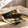 Poster Femme surinamaise - Profil altier au turban coloré — Vierge - poster-enroullé — passe-partout blanc