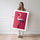 Poster Flamant rose - Silhouette gracieuse aux teintes douces — Vierge - poster-femme-debout — passe-partout blanc
