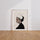 Poster Frida Kahlo - Portrait minimaliste en noir et blanc — Vierge - living-room — passe-partout blanc