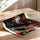 Poster Geisha - Raffinement ancestral et pivoines écarlates — Vierge - poster-enroullé — passe-partout blanc