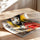 Poster Geisha street art - Le Japon urbain en couleurs vives — Vierge - poster-enroullé — passe-partout blanc