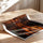 Poster Golden Gate Bridge - Lueurs nocturnes dans la brume — Vierge - poster-enroullé — passe-partout blanc