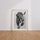 Poster Guépard en course - L'élégance sauvage en noir et blanc — Vierge - living-room — passe-partout blanc