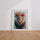 Poster Lion couronné de fleurs - Force paisible et douceur bucolique — Vierge - living-room — passe-partout blanc
