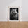 Poster Louve et louveteau - Tendresse sauvage en noir et blanc — Vierge - living-room — passe-partout blanc