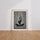 Poster Méditation en lotus - Silhouette zen pour respirer et se recentrer — Vierge - living-room — passe-partout blanc