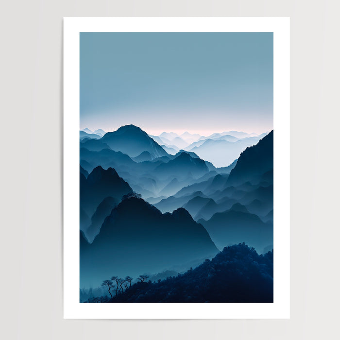 Poster Montagne zen - Cimes brumeuses et silence des sommets — Vierge - poster-presentation-produit — passe-partout blanc