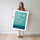 Poster Océan et oiseaux - L'appel du large et du ciel bleu — Vierge - poster-femme-debout — passe-partout blanc