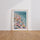Poster Plage aux parasols - Mer turquoise et lumière d'été — Vierge - living-room — passe-partout blanc