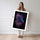 Poster Poisson combattant - Ballet irisé dans un ciel étoilé — Vierge - poster-femme-debout — passe-partout blanc