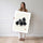 Poster Poussins noirs - Petites boules de plumes à l'encre de Chine — Vierge - poster-femme-debout — passe-partout blanc