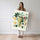 Poster Raisin vert et citron - Fraîcheur acidulée d'un été en cuisine — Vierge - poster-femme-debout