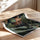 Poster Renard - Regard mystérieux caché sous les feuilles — Vierge - poster-enroullé — passe-partout blanc