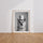 Poster Shiba Inu - Clin d'œil malicieux pour vos toilettes — Vierge - living-room — passe-partout blanc