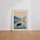 Poster Torii japonais - Barque solitaire sur un lac brumeux — Vierge - living-room — passe-partout blanc