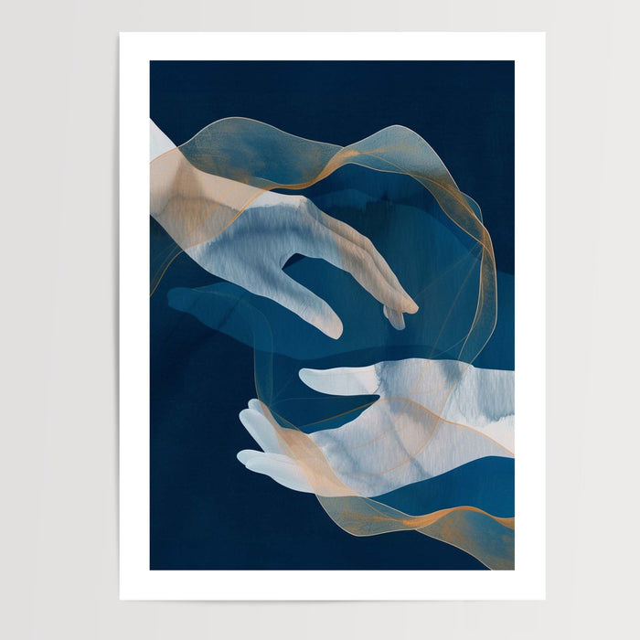 Poster Voile de mains bleues - Douceur bleutée et éclats dorés — Vierge - poster-presentation-produit — passe-partout blanc