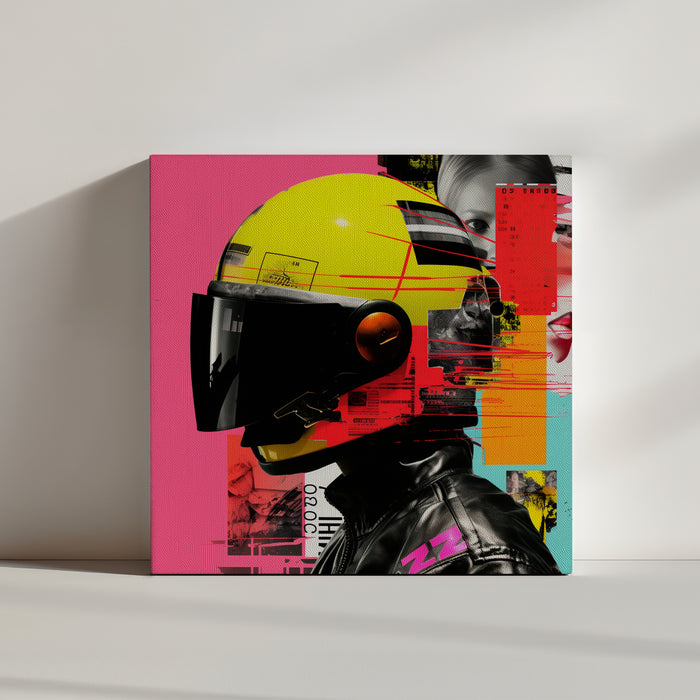 fotografía de un casco amarillo vibrante se yuxtapone a elementos gráficos audaces sobre fondo rosa.