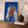 Tableau cheval blanc marron regard bleu traits texturés décoration murale salon moderne buffet