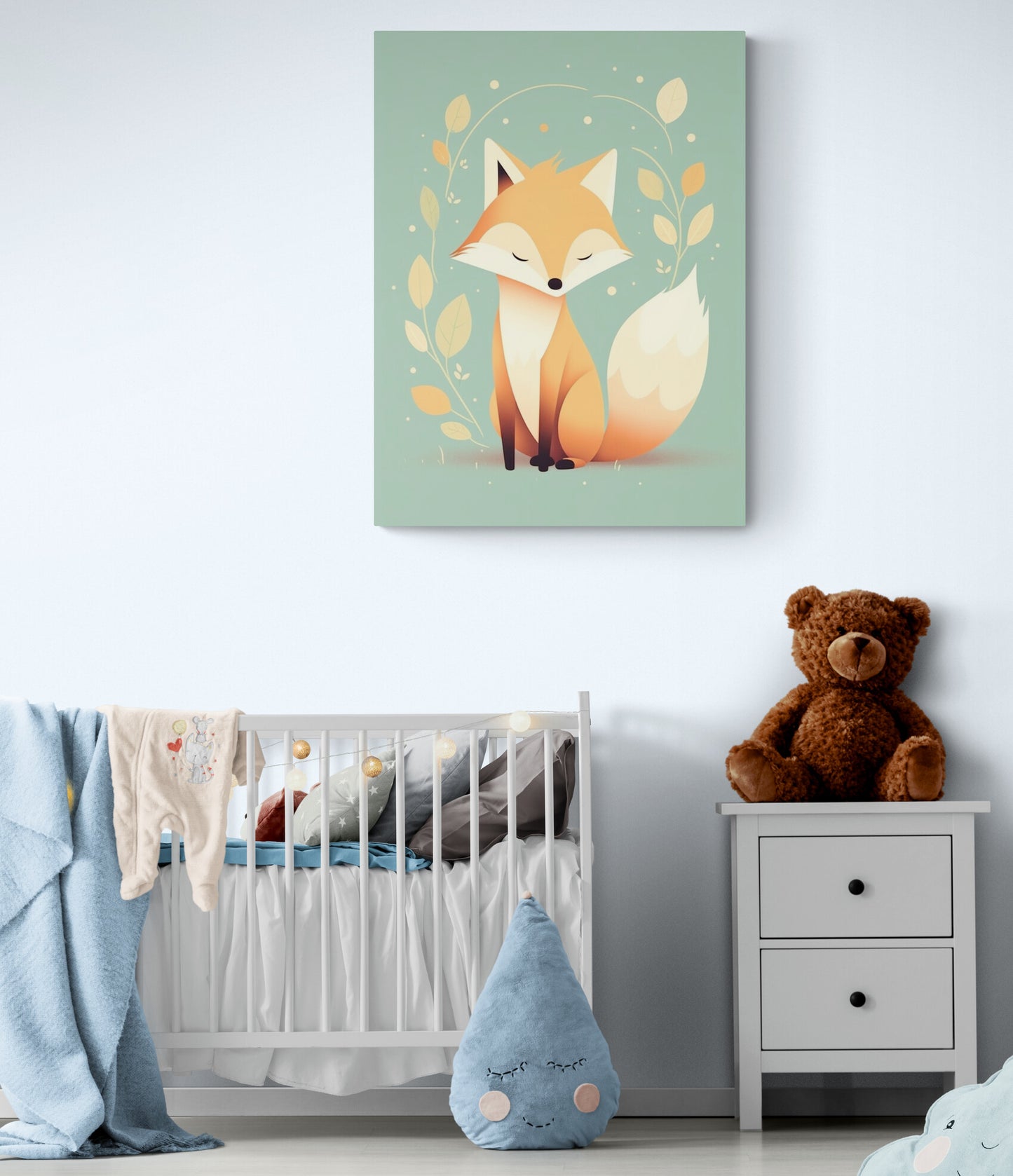 Tableau doux renard apporte une note tendre au-dessus du lit à barreaux du bébé