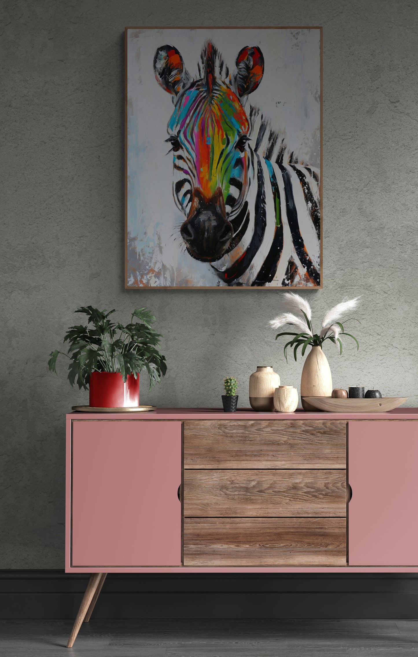 Le tableau du zèbre est le point focal au-dessus d'une console moderne rose et bois, dans un espace au design contemporain avec des touches de végétation.