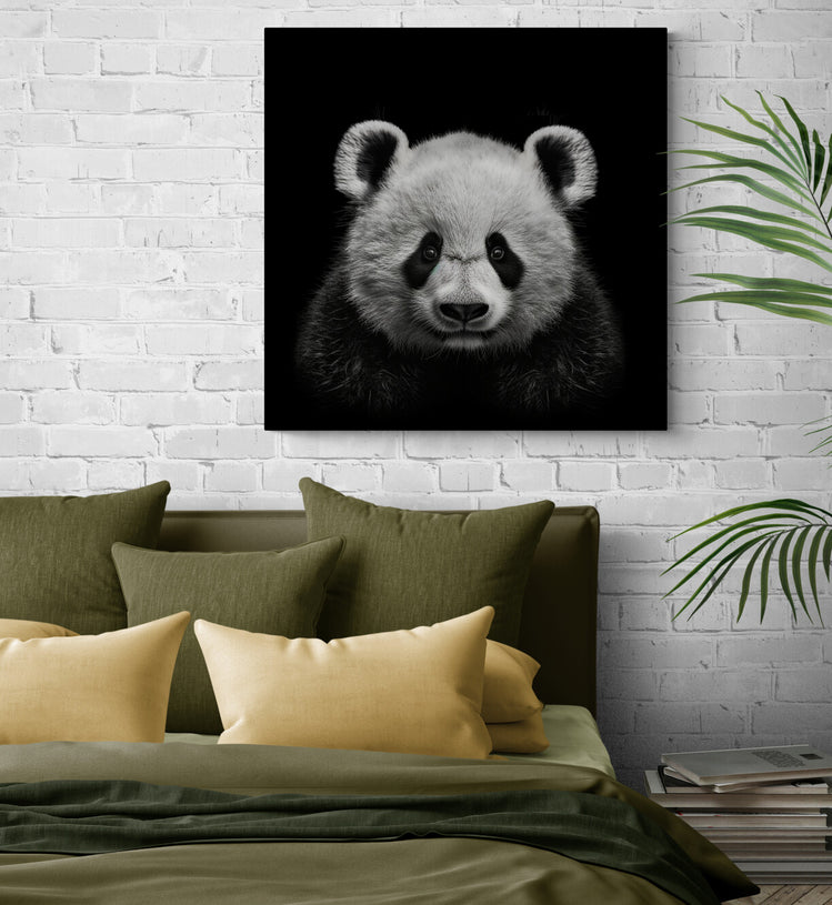 ableau décoratif de panda offrant une évasion sereine dans une chambre adulte