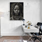 Le tableau portrait d'un enfant africain apporte une touche de diversité et de profondeur à un espace de travail dans un bureau moderne.