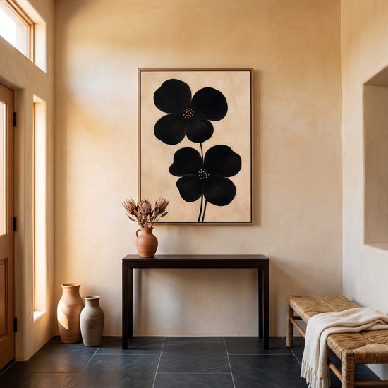 Poster & Affiche Fleurs noires minimalistes - Raffinement japonais sur beige — Décor sur-mesure (IA)