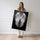 Poster Ailes d'ange - Douceur céleste et pureté apaisante — Vierge - poster-femme-debout