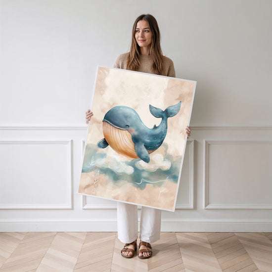 Poster Baleine souriante - Douceur et doux rêves pour la chambre de bébé — Vierge - poster-femme-debout
