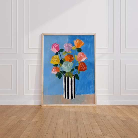 Poster Bouquet de roses - Fraîcheur colorée sur fond bleu — Vierge - living-room