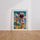 Poster Carlin joyeux - Bonheur éclaboussé et couleurs en fête — Vierge - living-room — passe-partout blanc