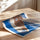 Poster Cheval graphique - Regard bleu et esprit de liberté — Vierge - poster-enroullé — passe-partout blanc