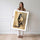 Poster Cheval sauvage - L'allure fière sur fond doré — Vierge - poster-femme-debout — passe-partout blanc