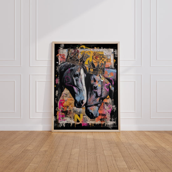 Poster Chevaux couronnés - Graffiti royal et audacieux — Vierge - living-room