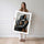 Poster Couple abstrait - L'étreinte dorée de deux âmes enlacées — Vierge - poster-femme-debout — passe-partout blanc