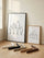 Formats 30x40 et 60x80 cm du poster famille personnalisé et cinq finitions de cadre : blanc, noir mat, argent ancien, chêne clair et noyer