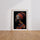 Poster Femme africaine - Profil orné de perles rouges sur fond noir — Vierge - living-room — passe-partout blanc