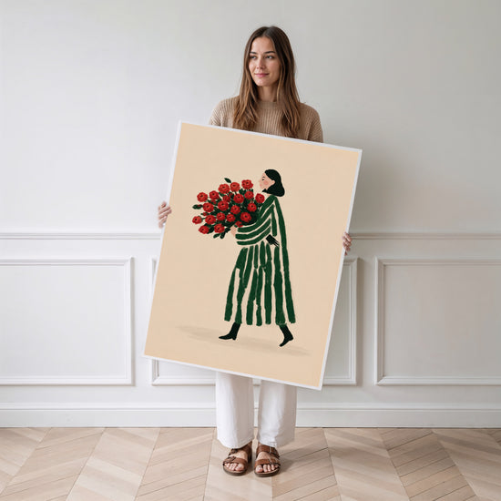 Poster Femme au bouquet de roses - Assurance tranquille et rayures vertes — Vierge - poster-femme-debout