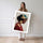 Poster Femme au foulard doré - Portrait lumineux et raffiné — Vierge - poster-femme-debout — passe-partout blanc