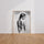 Poster Femme de dos - Nu épuré au crayon et fusain — Vierge - living-room
