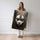 Poster Femme de tribu - Portrait africain en noir et blanc — Vierge - poster-femme-debout