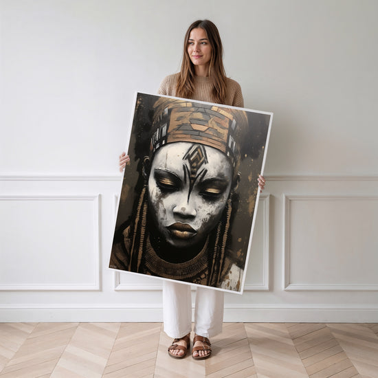 Poster Femme de tribu - Portrait africain en noir et blanc — Vierge - poster-femme-debout