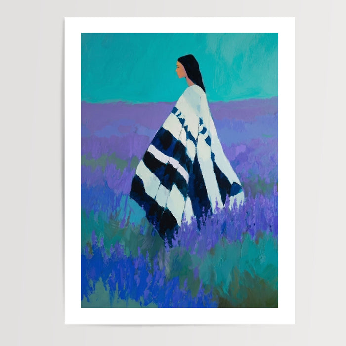 Poster Femme ethnique - Silhouette sereine dans les champs de lavande — Vierge - poster-presentation-produit — passe-partout blanc